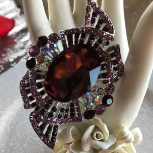 GRANDMAS LARGE RHINESTONE BROOCH - PENDANT